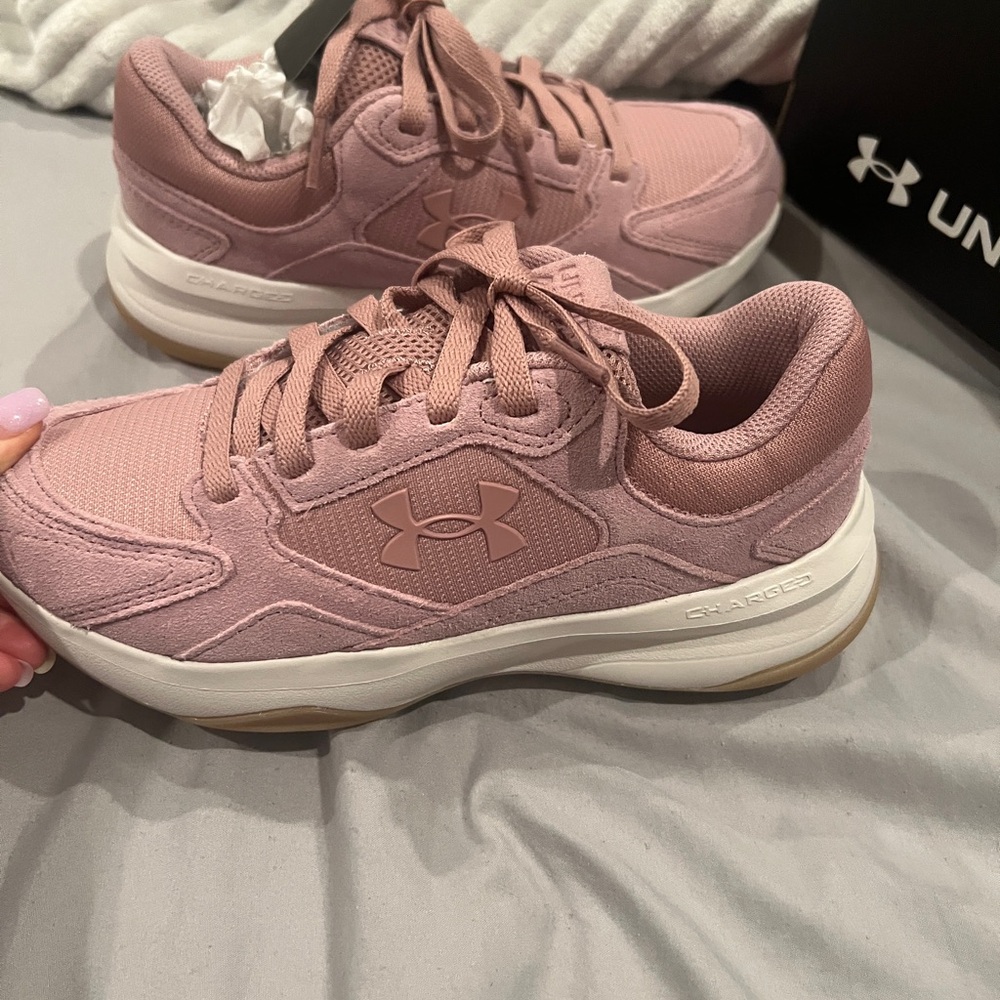 Under Armour Women's Sneaker Size 5